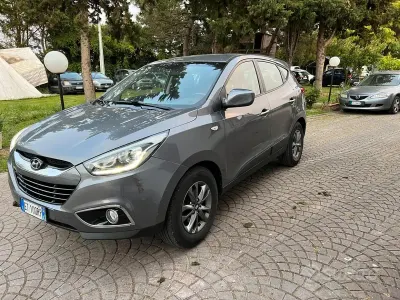 Gebraucht Hyundai ix35 Comfort 115 PS (84 kW) 2014 Grau SUV