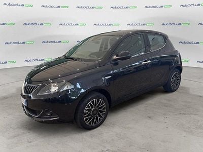 Usata Lancia Ypsilon S 70 CV (51 kW) 2024 Nero Utilitaria