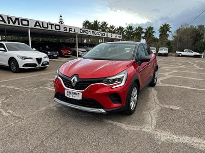 Usata Renault Captur Intens 101 CV (74 kW) 2021 Rosso SUV