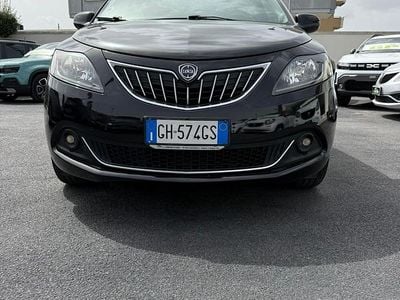 Usata Lancia Ypsilon 69 CV (50 kW) 2021 Nero Utilitaria