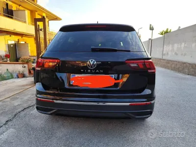 Usata VW Tiguan Life 150 CV (110 kW) 2021 Nero SUV
