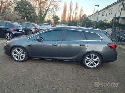 Usata Opel Astra Sport 180 CV (132 kW) 2011 Grigio Station wagon