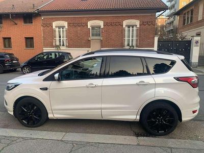 Usata Ford Kuga ST-Line 150 CV (110 kW) 2019 Bianco SUV