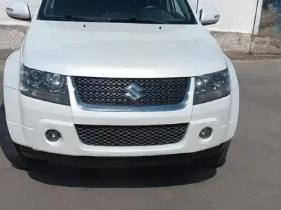 Usata Suzuki Grand Vitara 109 CV (80 kW) 2011 Bianco SUV