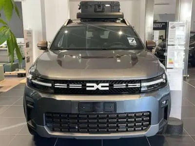 Nuova Dacia Bigster Extreme 140 CV (102 kW) 2026 Grigio SUV