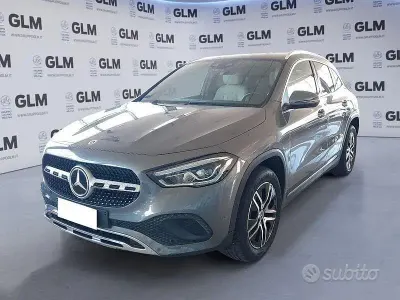 Usata Mercedes GLA180 Executive 116 CV (85 kW) 2020 Grigio SUV