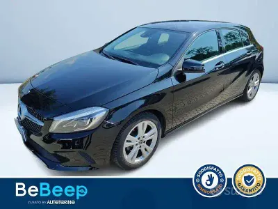 Usata Mercedes A180 109 CV (80 kW) 2018 Nero metallizzato Berlina