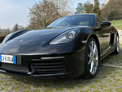 Usata Porsche 718 Cayman 299 CV (219 kW) 2023 Nero Coupé