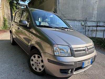 Usata Fiat Panda Dynamic 69 CV (50 kW) 2010 Grigio Utilitaria