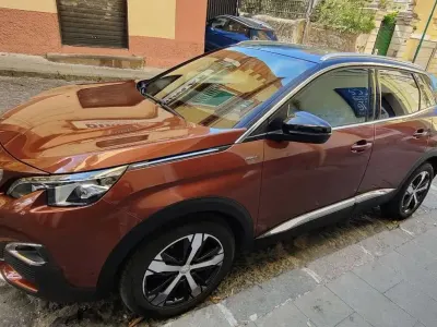 Usata Peugeot 3008 GT-line 120 CV (88 kW) 2017 Bronzo SUV