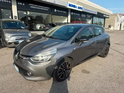 Usata Renault Clio IV Life 75 CV (55 kW) 2016 Grigio Berlina