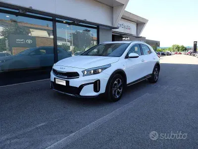 Begagnad Kia XCeed Urban 136 HK (100 kW) 2025 Vit SUV