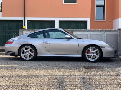 Usata Porsche 996 320 CV (235 kW) 2001 Argento Coupé
