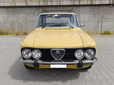 Usata Alfa Romeo Giulia Super 70 CV (51 kW) 1970 Giallo Berlina