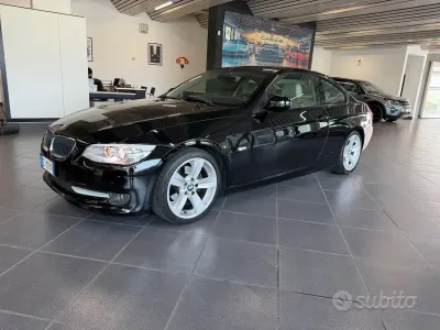 Usata BMW 320 M Sport 184 CV (135 kW) 2011 Nero Coupé