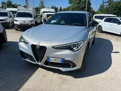 Usata Alfa Romeo Stelvio Business 160 CV (117 kW) 2022 Grigio chiaro SUV