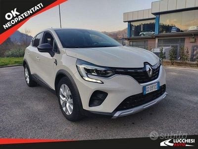 Usata Renault Captur Business 101 CV (74 kW) 2020 Beige SUV