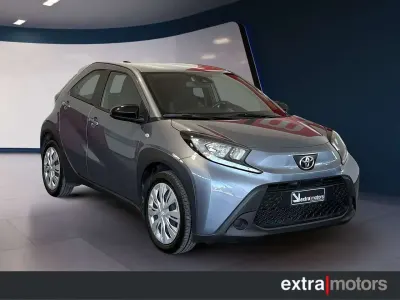 Usata Toyota Aygo X Active 72 CV (52 kW) 2024 Grigio SUV