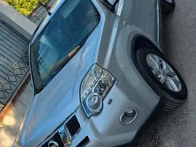 Begagnad Nissan X-Trail 150 HK (110 kW) 2011 Grå SUV