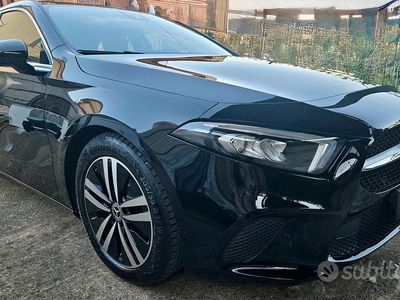 Usata Mercedes A180 116 CV (85 kW) 2022 Nero Berlina