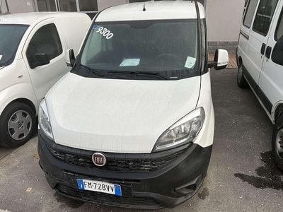 Usata Fiat Doblò 105 CV (77 kW) 2019 Bianco Monovolume