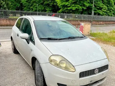 Usata Fiat Punto 77 CV (56 kW) 2008 Utilitaria