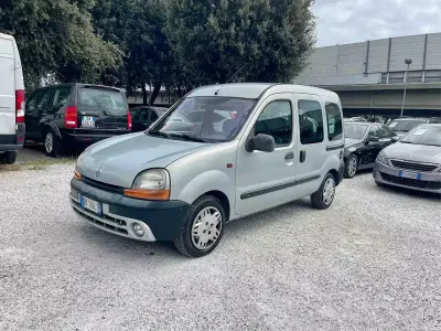 Usata Renault Kangoo 80 CV (58 kW) 2001 Grigio Monovolume