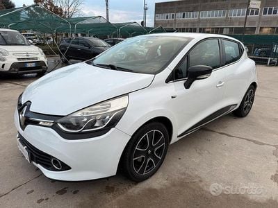 Usata Renault Clio IV 75 CV (55 kW) 2015 Bianco Berlina