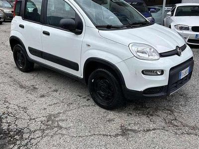 Usata Fiat Panda 4x4 S 86 CV (63 kW) 2019 Bianco Utilitaria