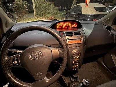 Usata Toyota Yaris 87 CV (63 kW) 2010 Utilitaria