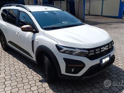 Usata Dacia Jogger 110 CV (80 kW) 2023 Bianco Monovolume