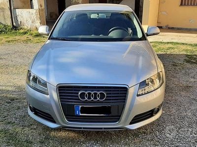 Usata Audi A3 Attraction 105 CV (77 kW) 2010 Grigio Utilitaria
