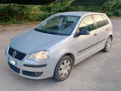 Usata VW Polo 64 CV (47 kW) 2007 Grigio Utilitaria
