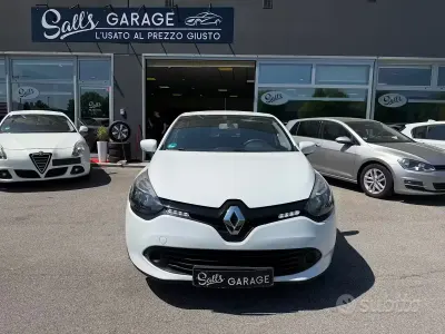 Second-hand Renault Clio IV 73 CP (53 kW) 2014 Alb Berlinǎ
