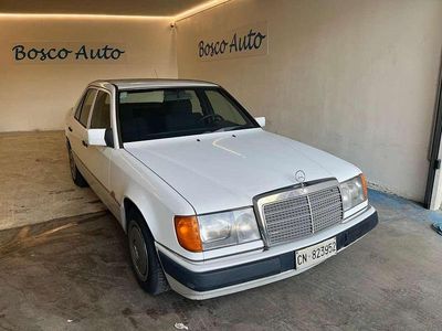 Usata Mercedes 250 94 CV (69 kW) 1990