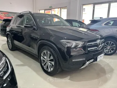 Usata Mercedes GLE300 245 CV (180 kW) 2021 Nero SUV