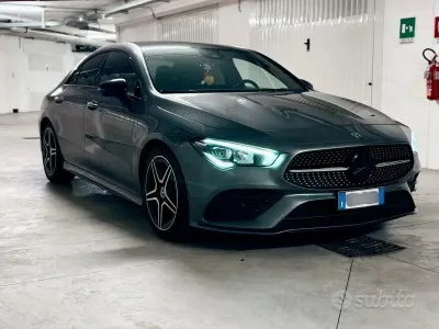 Usata Mercedes CLA200 163 CV (119 kW) 2020 Grigio Coupé