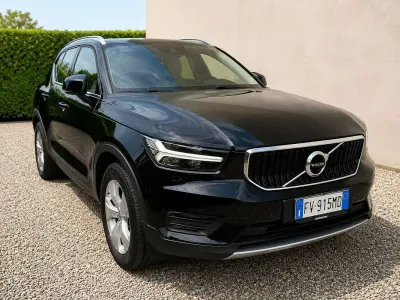 Usata Volvo XC40 Momentum 150 CV (110 kW) 2019 Nero SUV