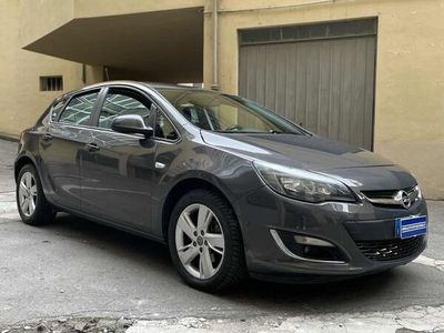 usata Opel Astra 1.7 CDTI 110CV 5 porte Cosmo