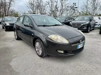 Usata Fiat Bravo Emotion 120 CV (88 kW) 2007 Grigio Utilitaria