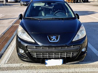 Usata Peugeot 207 Allure 68 CV (50 kW) 2011 Nero Berlina