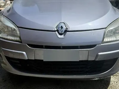 Usata Renault Mégane III 130 CV (95 kW) 2009 Grigio Berlina