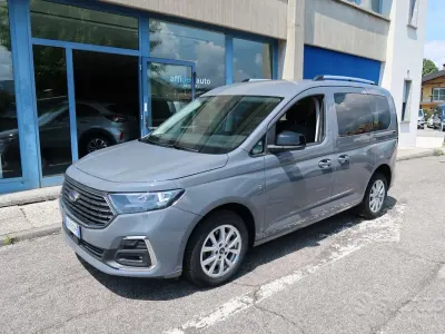 Begagnad Ford Tourneo Connect