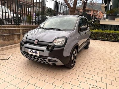 Usata Fiat Panda Cross Cross 69 CV (50 kW) 2020 Grigio moda Utilitaria