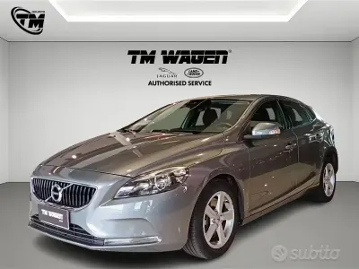 Usata Volvo V40 Business Edition 120 CV (88 kW) 2018 Grigio Berlina