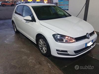 Usata VW Golf VII 110 CV (80 kW) 2014 Bianco Berlina