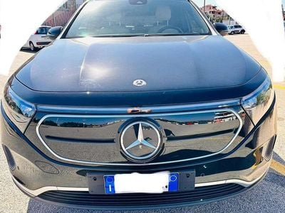 Mercedes EQA250