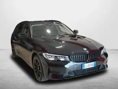 Usata BMW 320e Advantage 149 CV (109 kW) 2022 Nero Station wagon