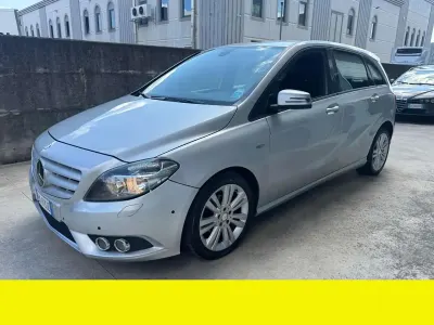 Usata Mercedes B160 122 CV (89 kW) 2012 Other Utilitaria