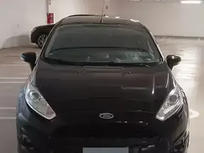 Usata Ford Fiesta ST-Line 75 CV (55 kW) 2017 Nero Utilitaria